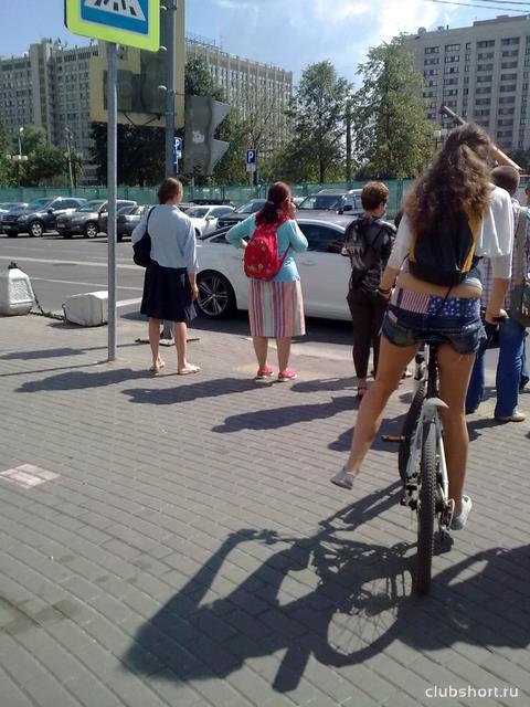 18018_len2052.jpg